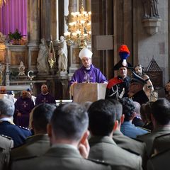 Bischof Ivo Muser stand auch heuer wieder dem vorösterlichen Gottesdienst mit den Streitkräften und Ordnungshütern vor.